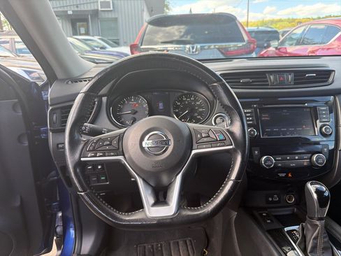 Used 2020 Nissan Rogue SV w/ Premium Package AWD/4WD image 23