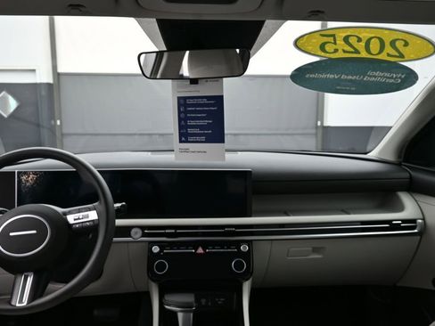 Certified 2025 Hyundai Tucson SEL FWD image 13