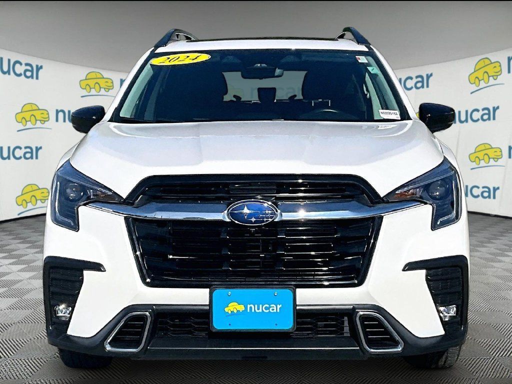 Used 2024 Subaru Ascent Touring AWD/4WD image 2