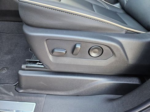 New 2026 GMC Yukon Elevation image 24