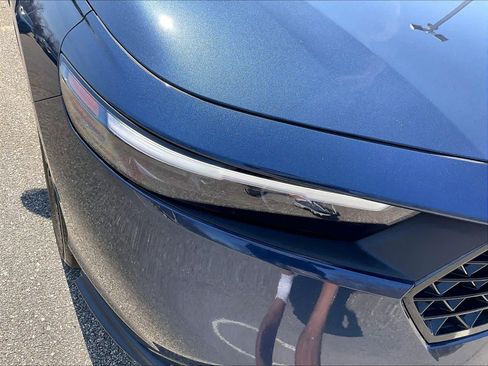 Used 2025 Honda Accord SE image 32