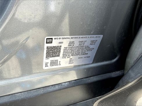 Used 2023 GMC Terrain SLT w/ LPO, Floor Liner Package FWD image 17