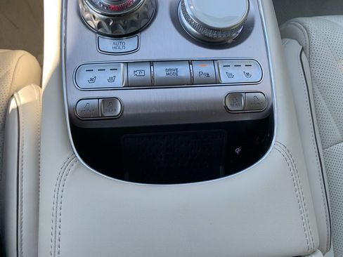 Used 2025 Genesis G90 3.5T image 15