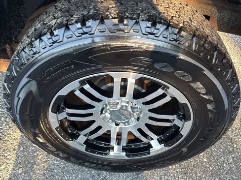 Used 2009 Jeep Wrangler Unlimited Sahara w/ Dual Top Group image 21