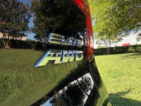Used 2017 Honda Pilot Elite image 7
