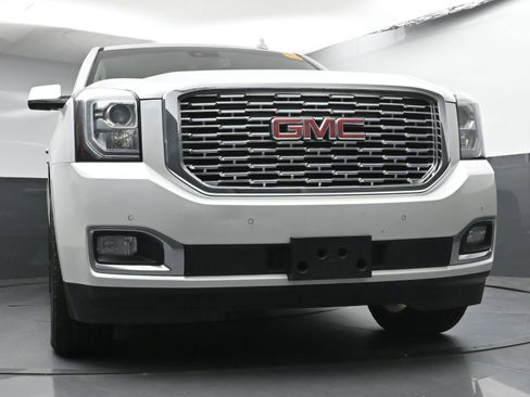 Used 2018 GMC Yukon XL Denali w/ Open Road Package AWD/4WD image 35