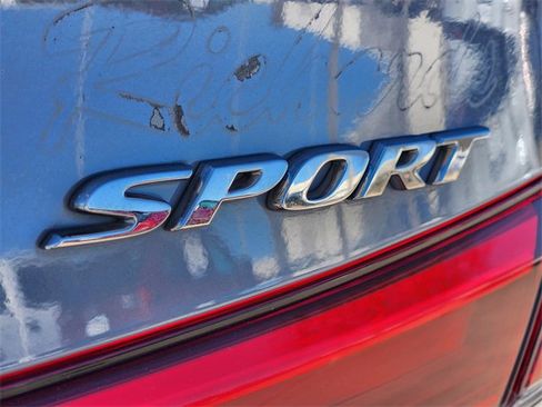 Used 2024 Honda Civic Sport image 7