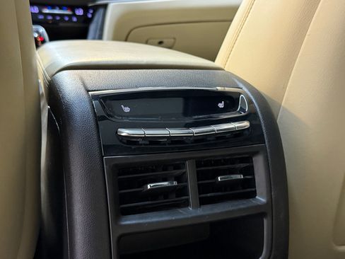 Used 2018 Cadillac XT5 Premium Luxury image 44