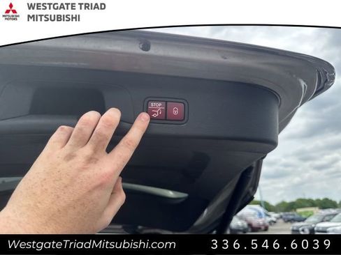 Used 2021 Mercedes-Benz GLS 450 4MATIC image 30