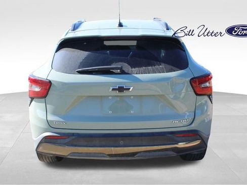 Used 2024 Chevrolet Trax ACTIV w/ Driver Confidence Package image 6