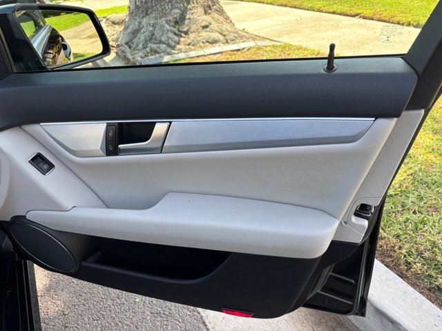 Used 2014 Mercedes-Benz C 250 Sedan image 43