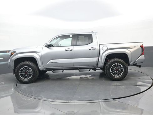 Used 2025 Toyota Tacoma TRD Sport image 21