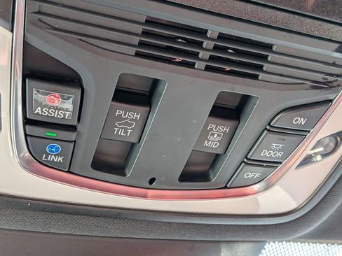 Used 2023 Acura MDX A-Spec image 23