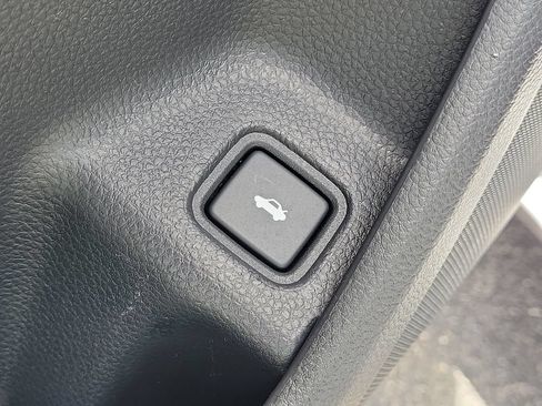 Used 2022 Honda Accord Sport image 19