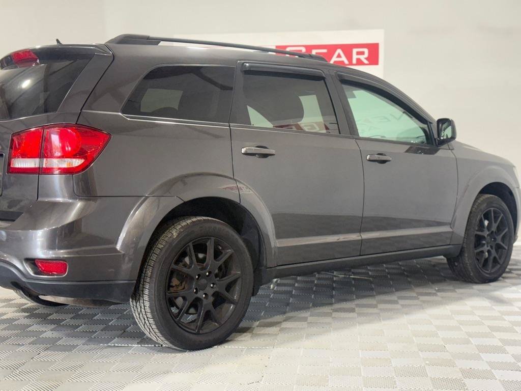 Used 2016 Dodge Journey SXT w/ Blacktop Package FWD image 8