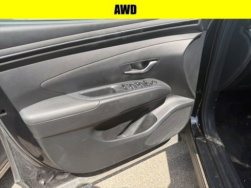Used 2023 Hyundai Tucson SE AWD/4WD image 7