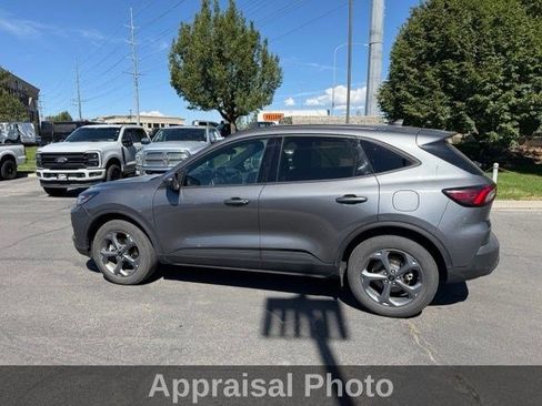 Used 2025 Ford Escape ST-Line Select AWD/4WD image 9