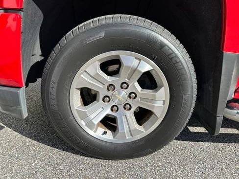 Used 2018 Chevrolet Silverado 1500 LT w/ Texas Edition AWD/4WD image 9