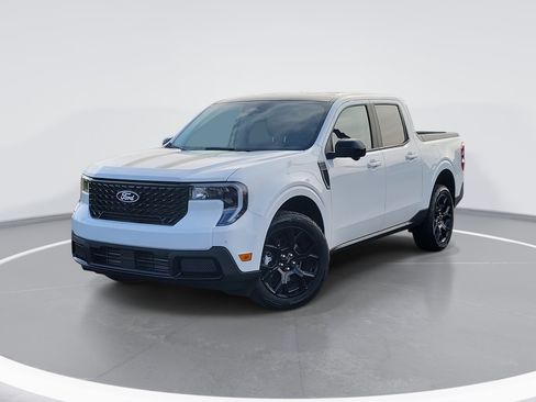 New 2025 Ford Maverick Lariat w/ Black Appearance Package image 1