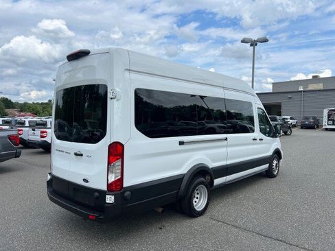Used 2024 Ford Transit 350 XLT RWD image 7