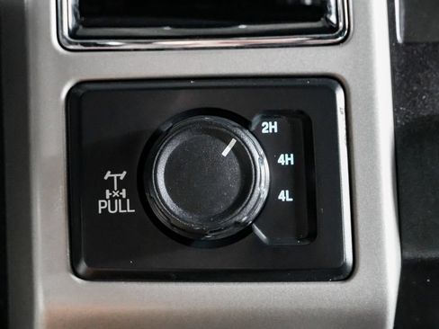 Used 2019 Ford F250 Lariat w/ Lariat Value Package AWD/4WD image 25