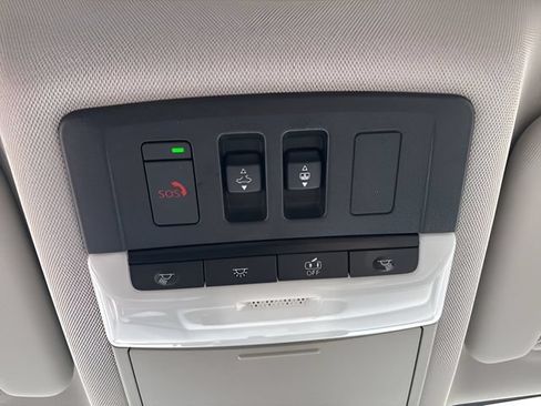Used 2023 Nissan Rogue SV w/ SV Premium B Package AWD/4WD image 28