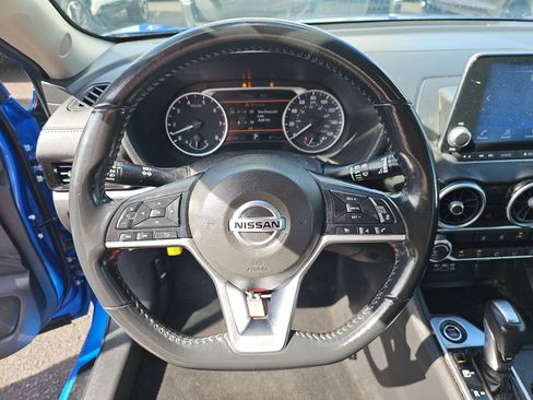 Used 2022 Nissan Sentra SV image 7