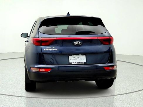 Used 2019 Kia Sportage LX AWD/4WD image 6