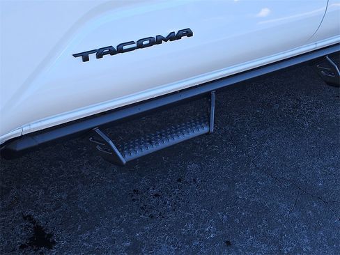 New 2025 Toyota Tacoma TRD Off-Road image 8