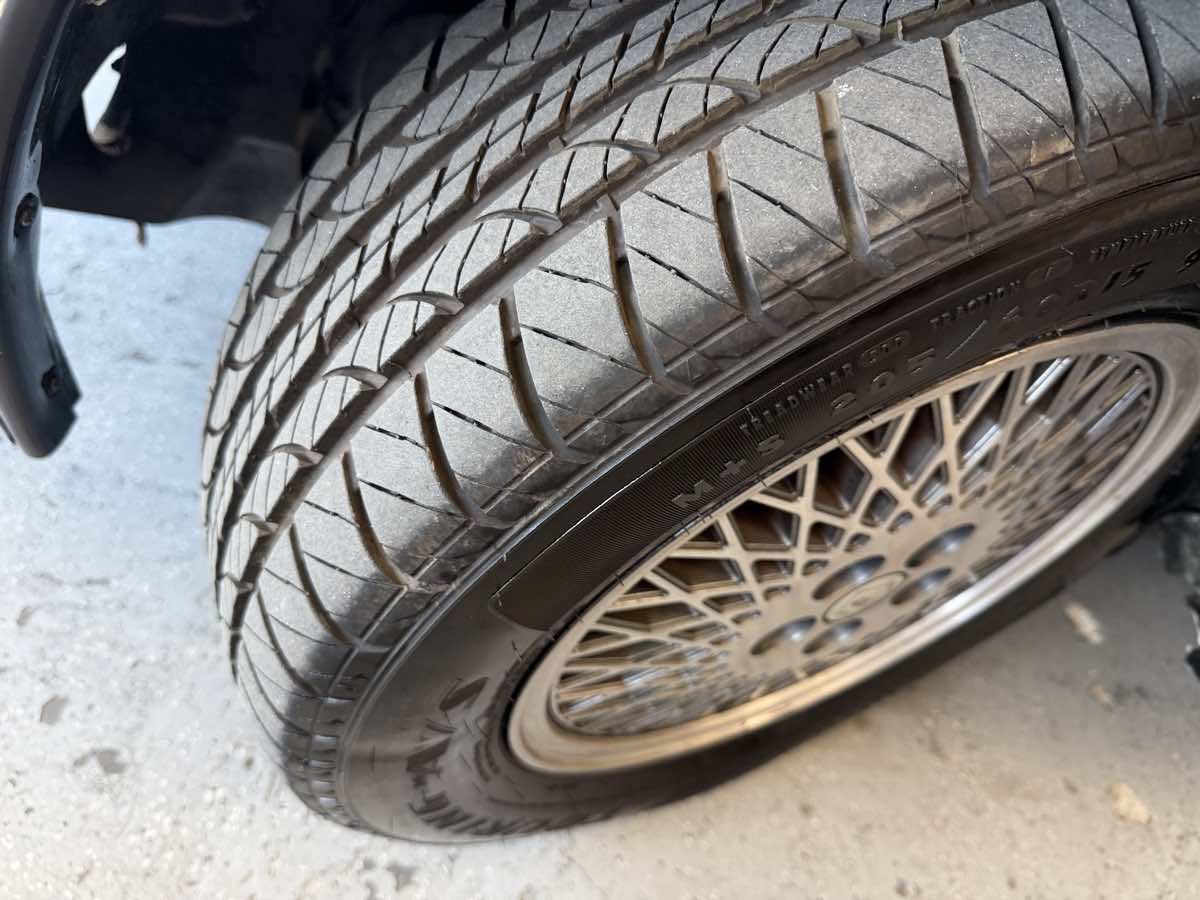 Used 1990 Chrysler TC by Maserati FWD image 23