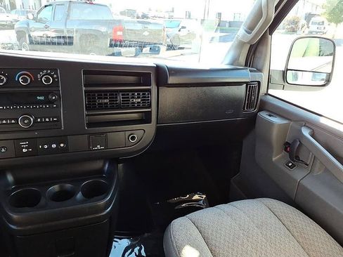 Used 2024 Chevrolet Express 3500 LS RWD image 12