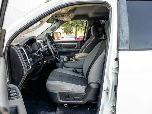 Used 2019 RAM 1500 Big Horn AWD/4WD image 15