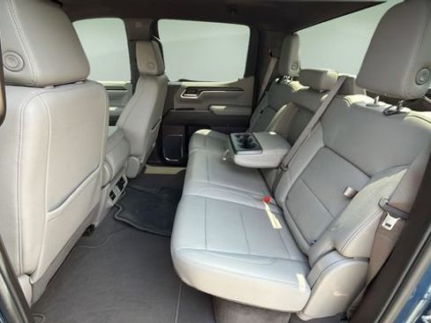 Used 2024 GMC Sierra 1500 SLT AWD/4WD image 19
