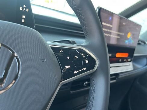 New 2025 Volkswagen ID. Buzz Pro S image 29