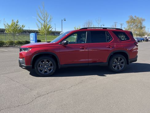New 2026 Honda Pilot Sport image 2
