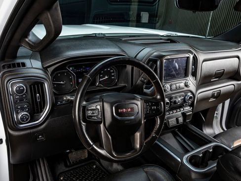 Used 2021 GMC Sierra 2500 AT4 w/ AT4 Preferred Package image 17