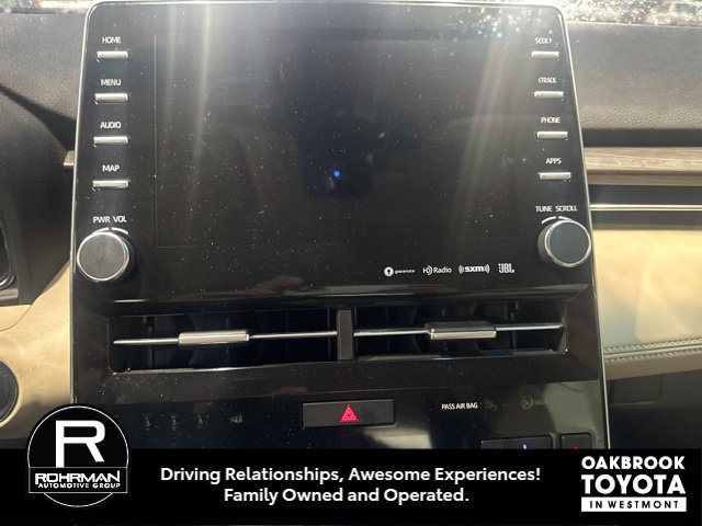 Certified 2019 Toyota Avalon XLE w/ Moonroof Package FWD image 8