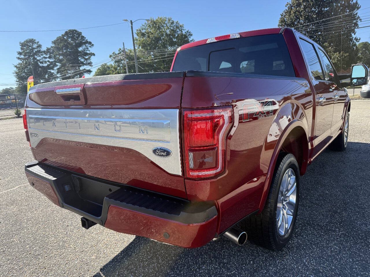 Used 2016 Ford F150 Platinum w/ Equipment Group 701A Luxury AWD/4WD image 19