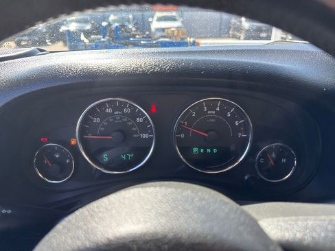 Used 2015 Jeep Wrangler Unlimited Rubicon image 20