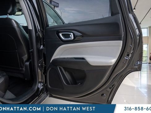 Used 2022 Jeep Compass Limited AWD/4WD image 21