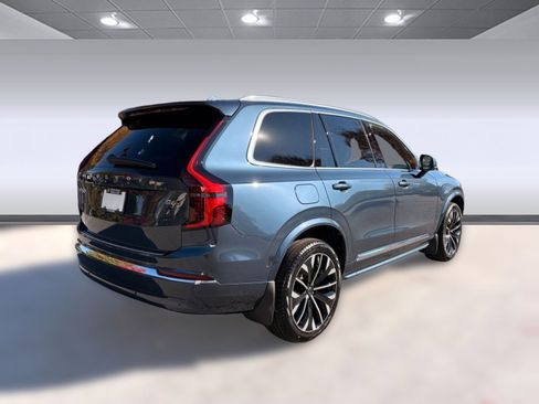 New 2026 Volvo XC90 B6 Plus w/ Protection Package image 9