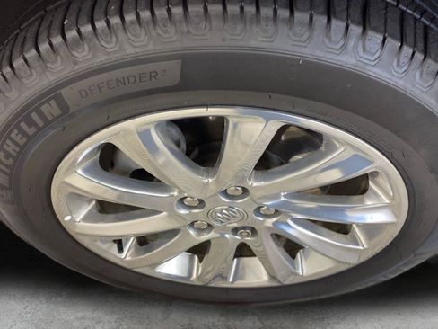 Used 2019 Buick Envision Essence AWD/4WD image 9