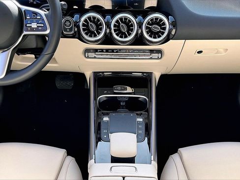 Certified 2022 Mercedes-Benz GLA 250 GLA 250 image 24