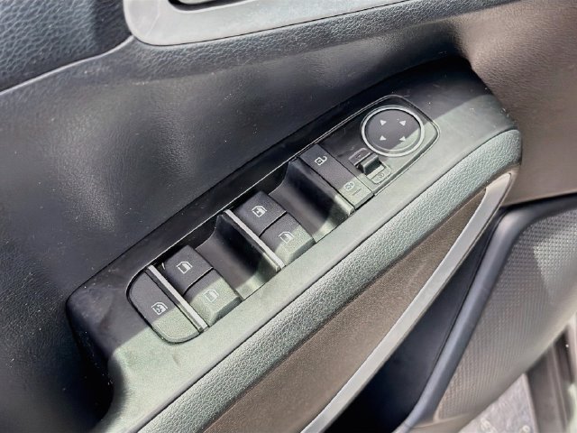 Used 2024 Kia Soul LX w/ Option Group 015 FWD image 17