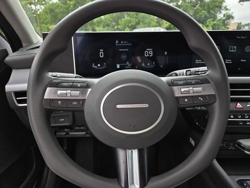 Certified 2025 Hyundai Sonata SE FWD image 22