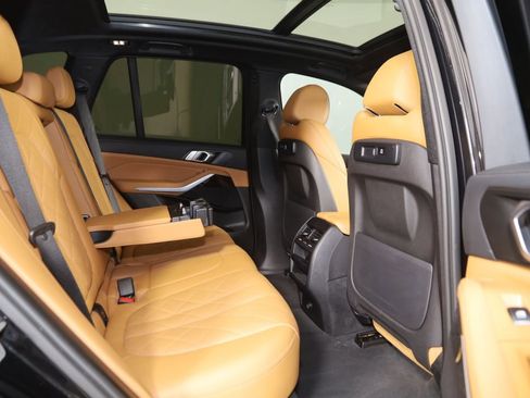 Used 2023 BMW X5 xDrive45e w/ M Sport Package image 14