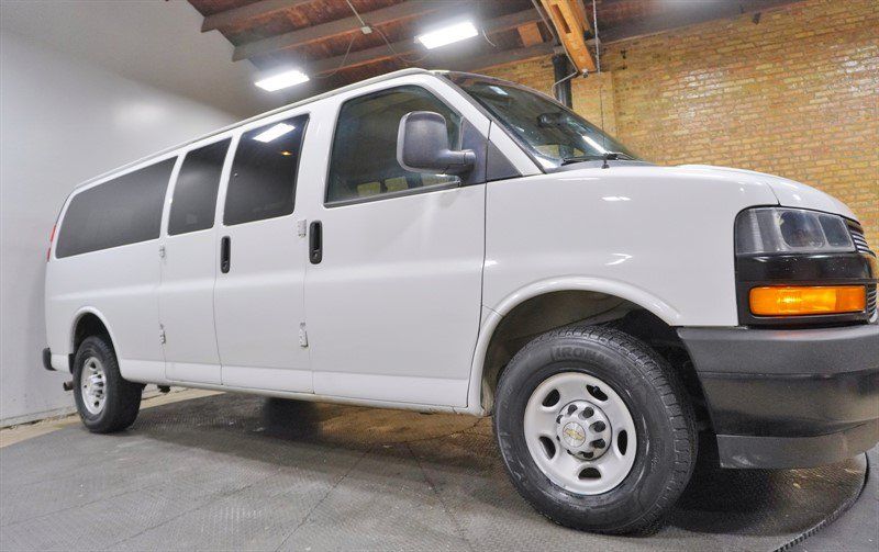 Used 2020 Chevrolet Express 3500 LS RWD image 8