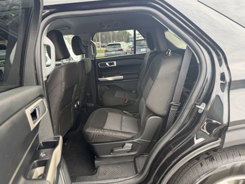 Certified 2023 Ford Explorer XLT AWD/4WD image 12
