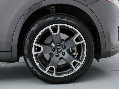 Certified 2023 Maserati Levante GT AWD/4WD image 23