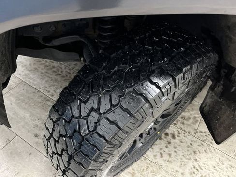 Used 2020 Toyota Tacoma SR5 image 36